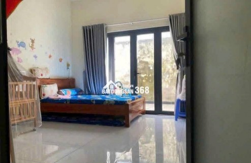 NGAY PHAN VĂN HỚN, TRƯỜNG CHINH - NHÀ Ở LIỀN BA TẦNG BTCT - HẺM THÔNG - 107M2 - 7.15 TỶ